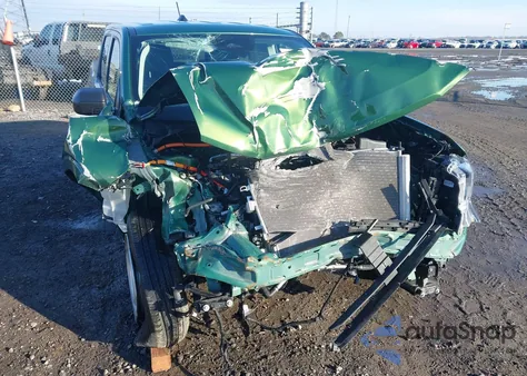 2025 Ford Maverick Xl z USA, uszkodzony, nr VIN 3FTTW8B31SRB32768